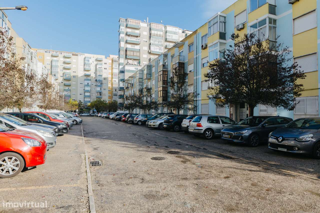 Apartamento 3 assoalhadas R/C-16