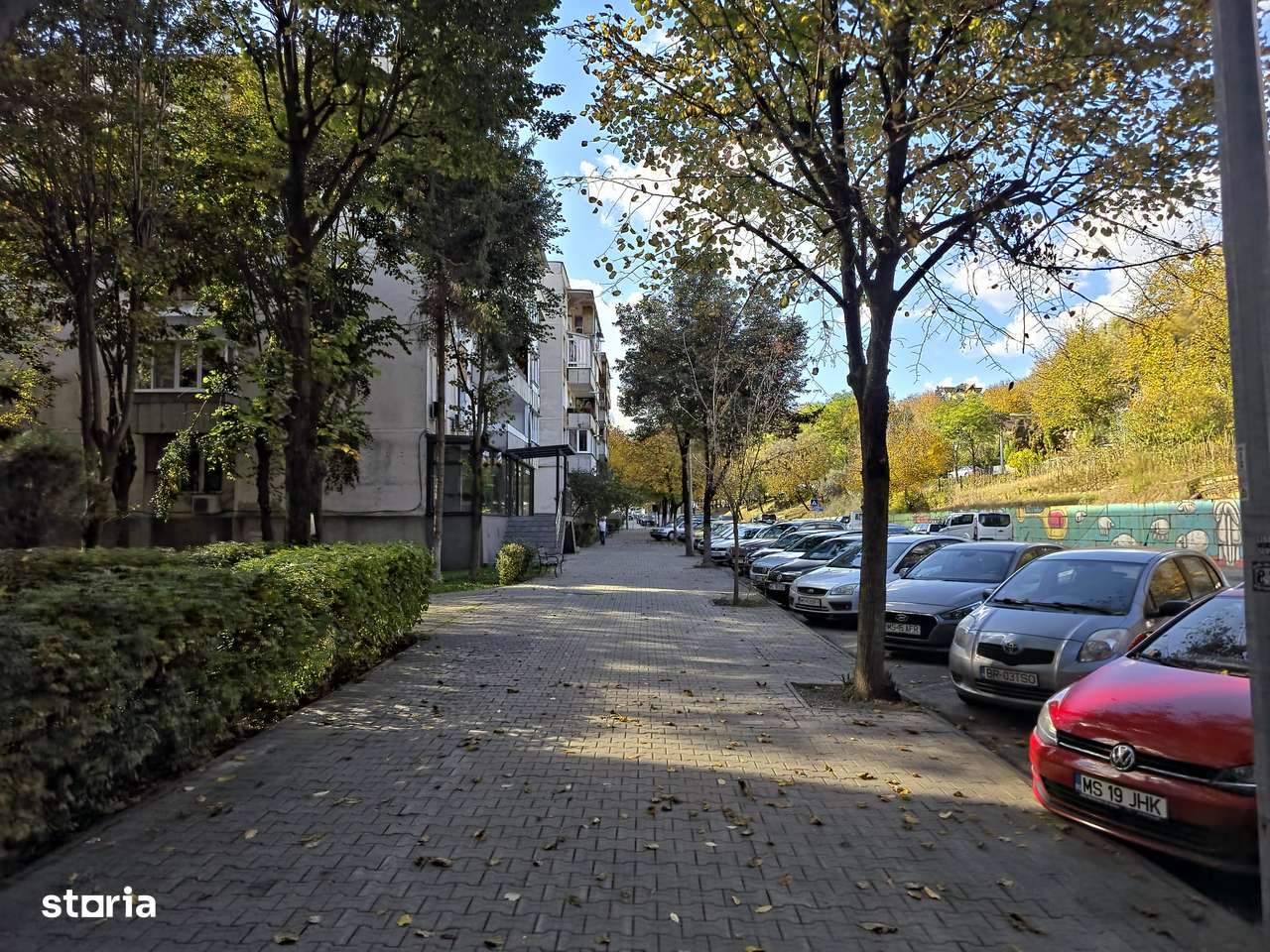 Apartament cu 2 camere cu balcon situat pe str Cutezantei.-13