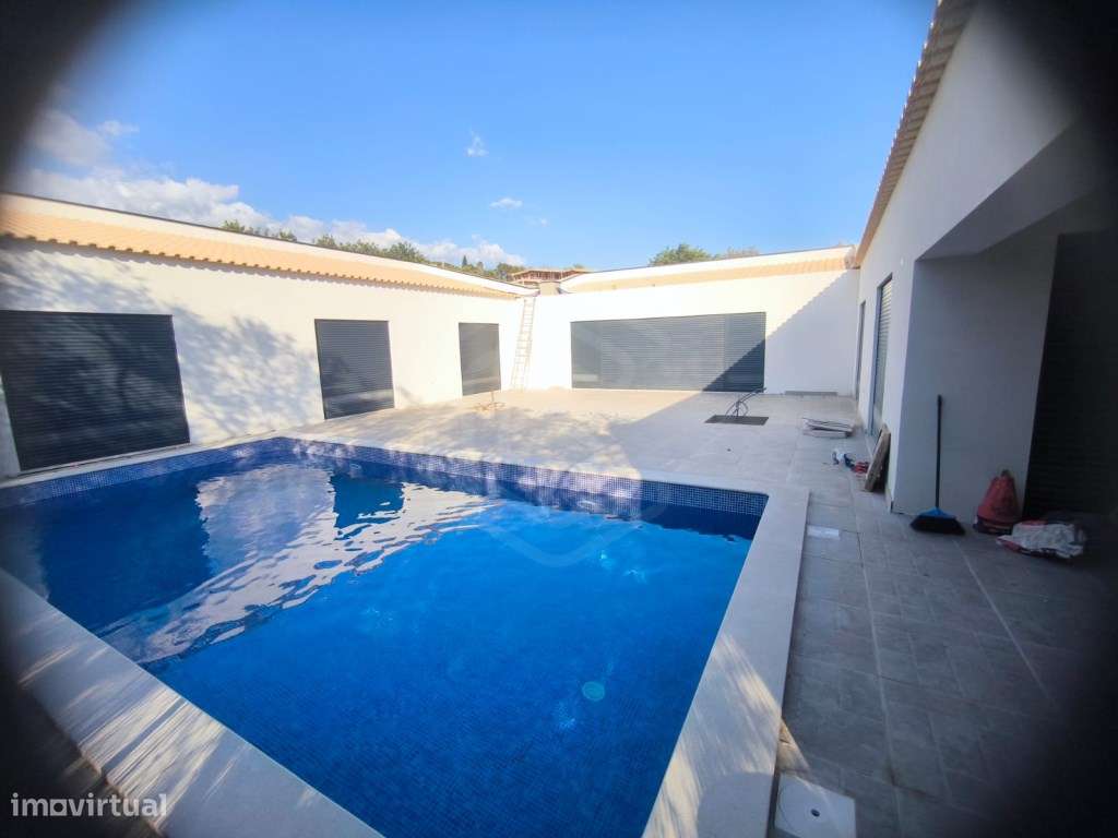 Moradia V3 com Piscina, Próxima de Loulé, Algarve - Grande imagem: 2/34