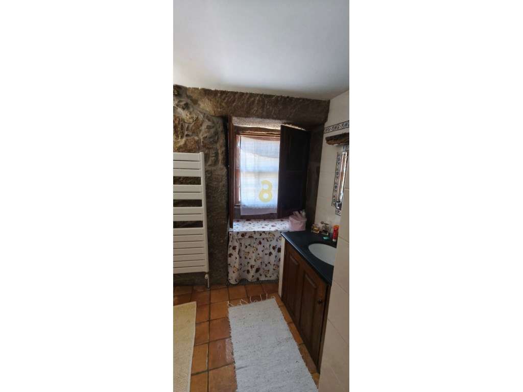 Casa Rústica em Pedra - T3 com Terreno | Lugar da Fragoa, Cabeceira... - Grande imagem: 3/42