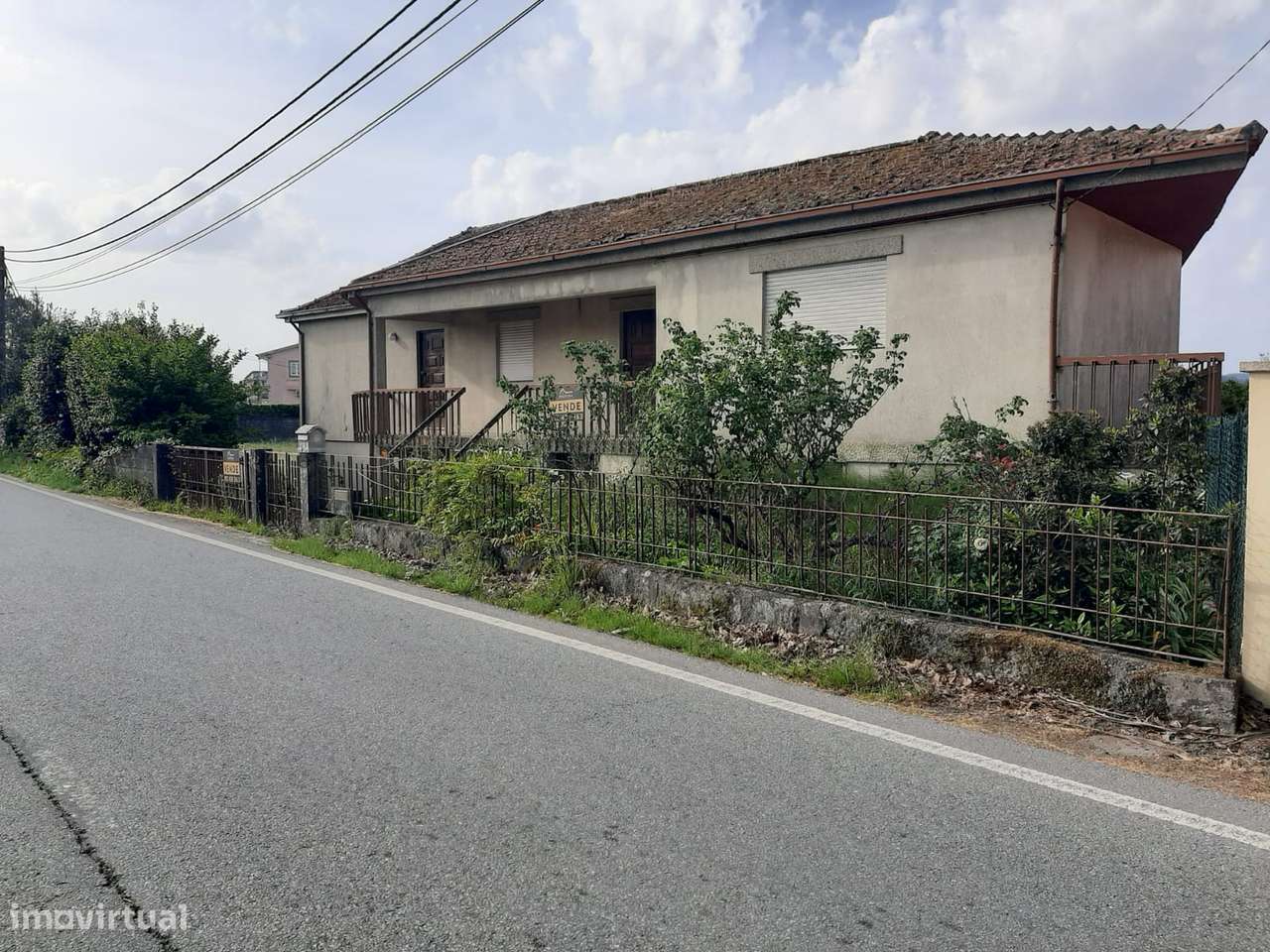 MORADIA E TERRENO CENTRO SÃO MARTINHO RECEZINHOS PENAFIEL-6