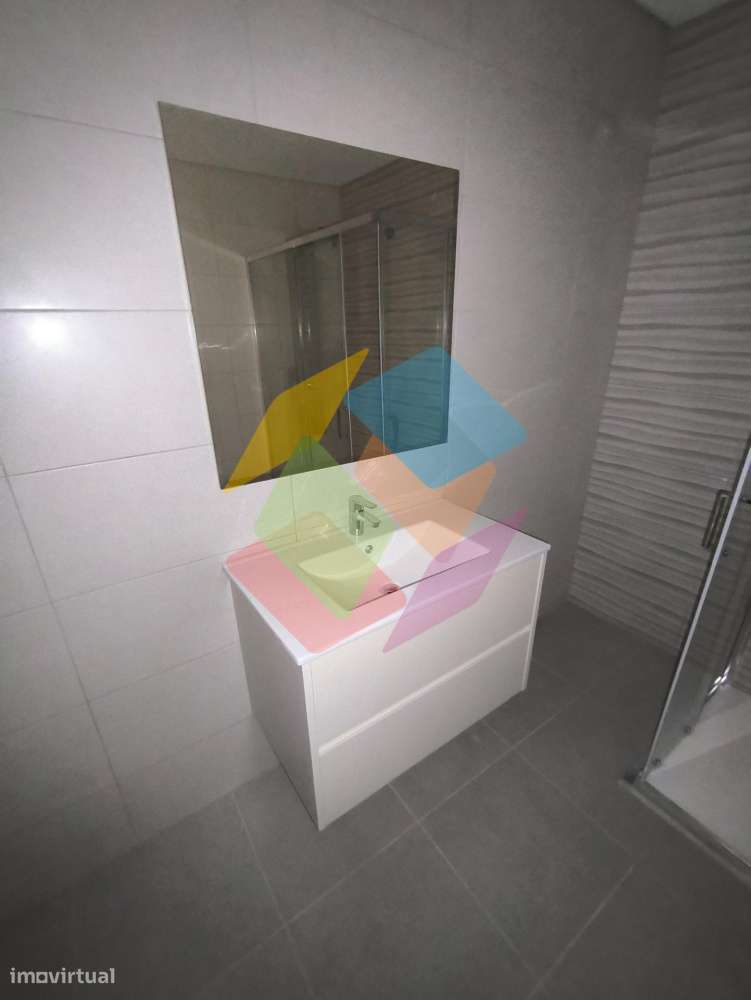 Moradia em Lobão, moderna, luminosa e pensada para o conforto da fam?-46