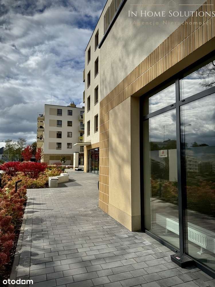 Lokal Usługowy 622 m² na parterze, witryny – pohled 5