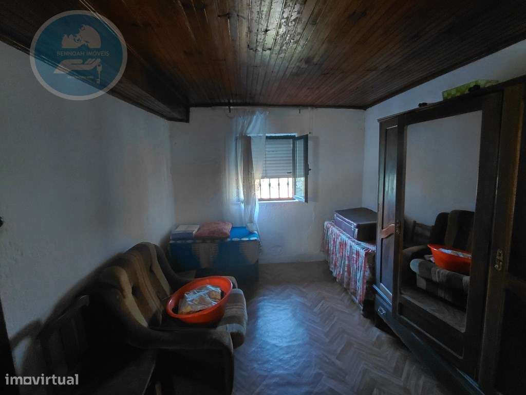 Casa Rústica em Pedra com Terreno para Restauro - Cambeses, Cabecei...-27