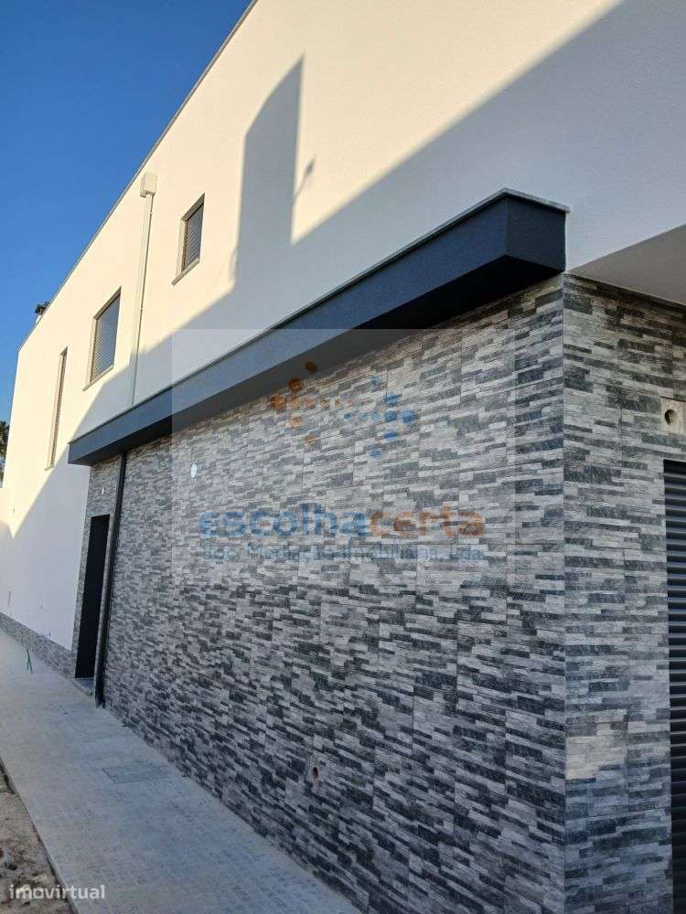 Moradia T3 em construção Fernão Ferro-16