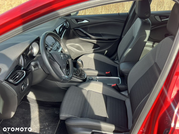 Opel Astra 1.2 Turbo Business Elegance - 7