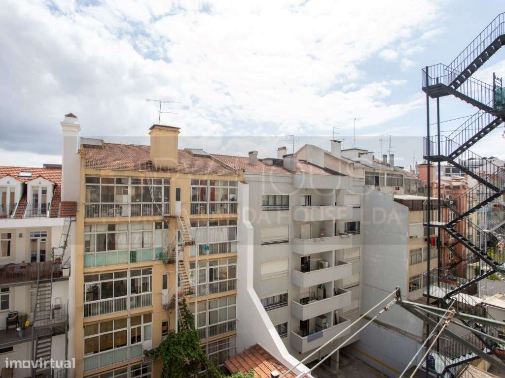 Apartamento T2 Lisboa/ Arco do cego-17