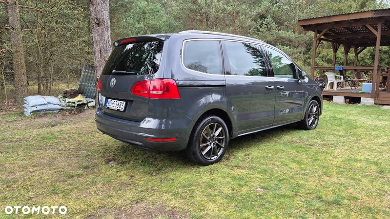 Volkswagen Sharan 2.0 TDI 4Mot Highline - 4