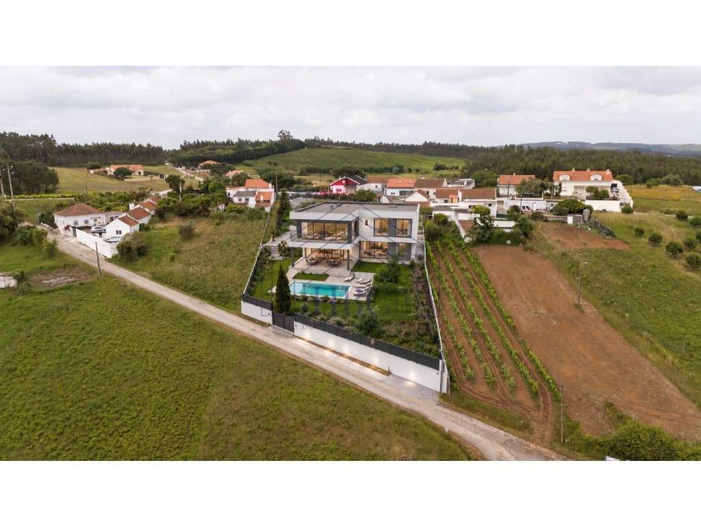 Terreno com Potencial de Construção e Vista Serra de Montejunto - B...-12