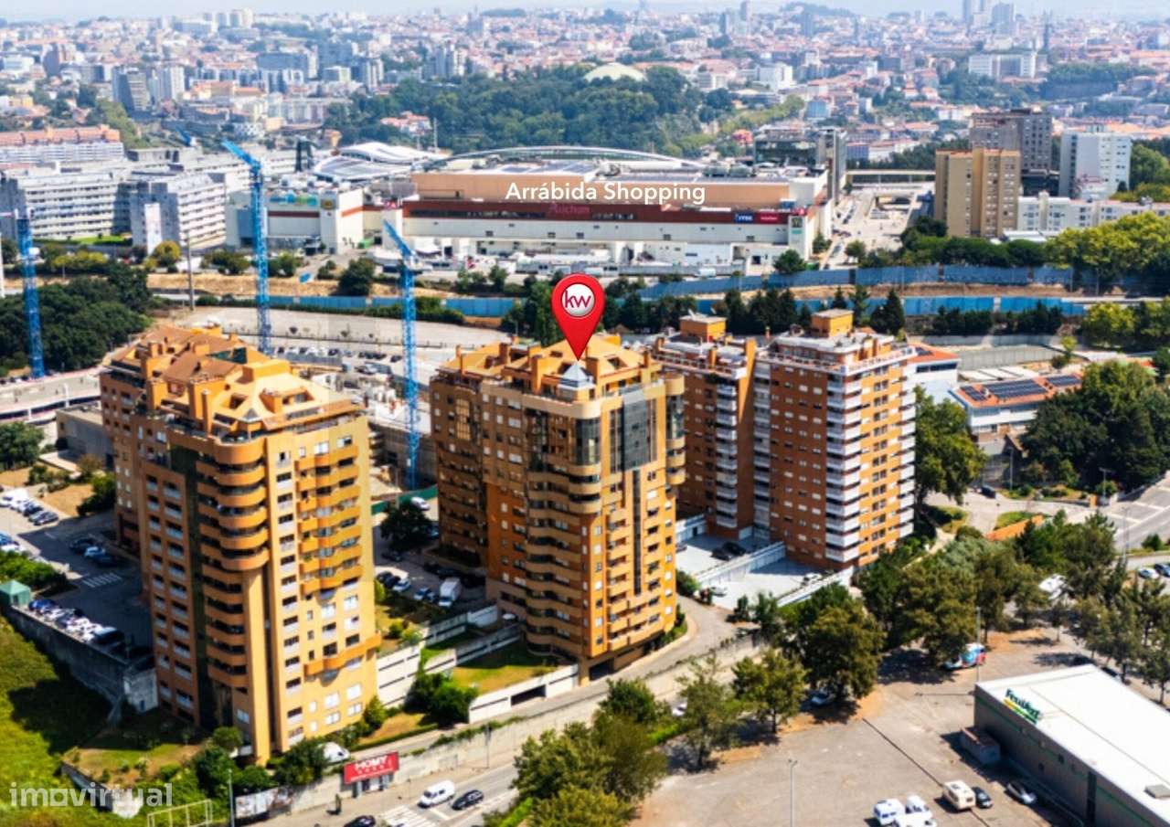T2 Remodelado com 97 m2 e Garagem | Jardins da Arrábida-27