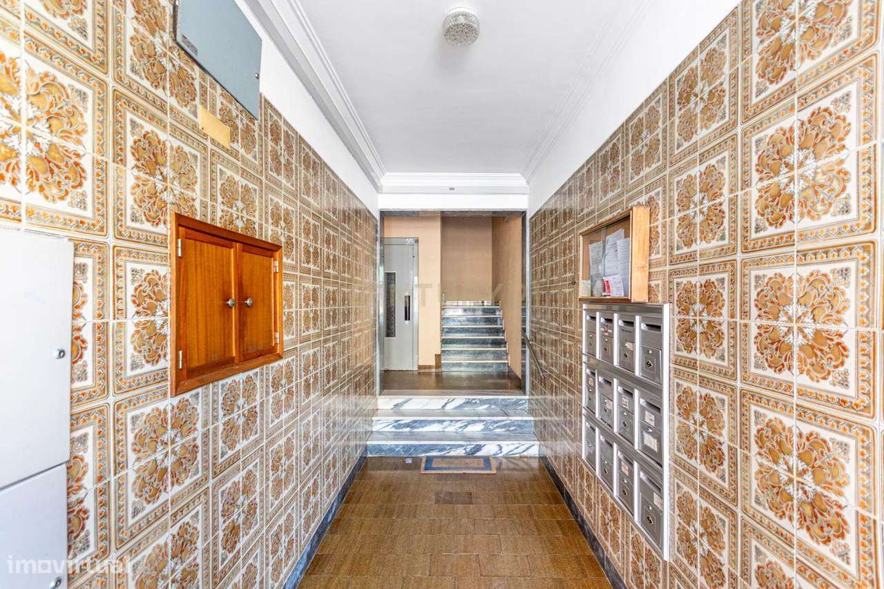 Apartamento T3 com Vista Panorâmica no Montijo-20