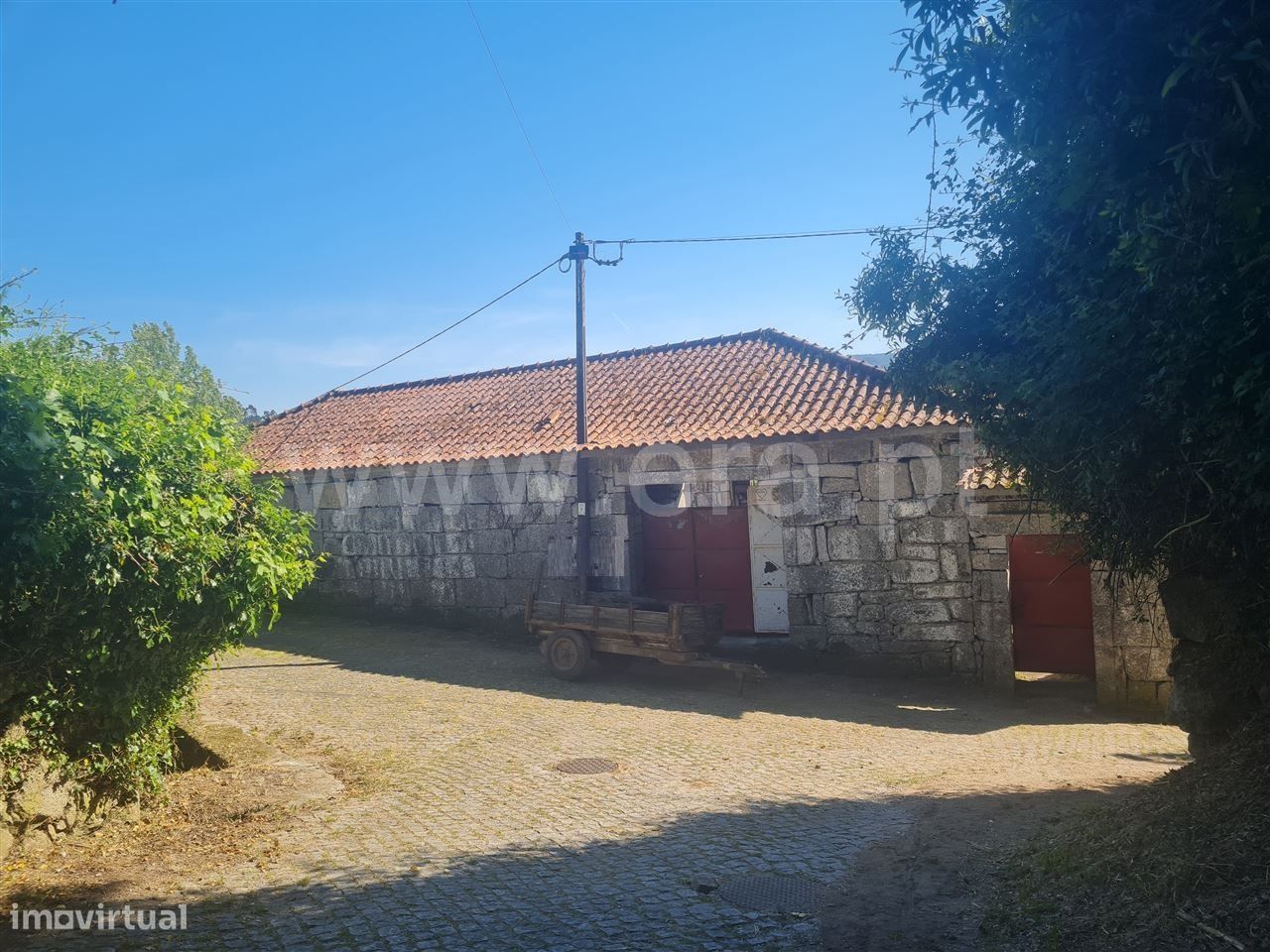 Moradia em pedra, Taíde, Póvoa de Lanhoso