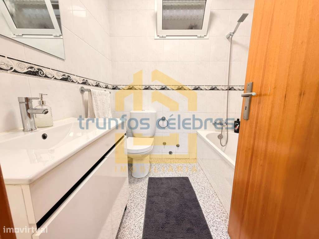*Moradia T3+1 Renovada | Terraço Privativo | A 600 m da Praia e 400...-10