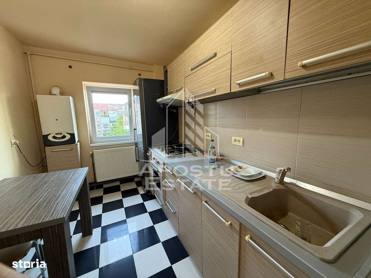 Apartament cu 4 camere ,zona Lipovei Pet friendly - Imagine principală: 1/11