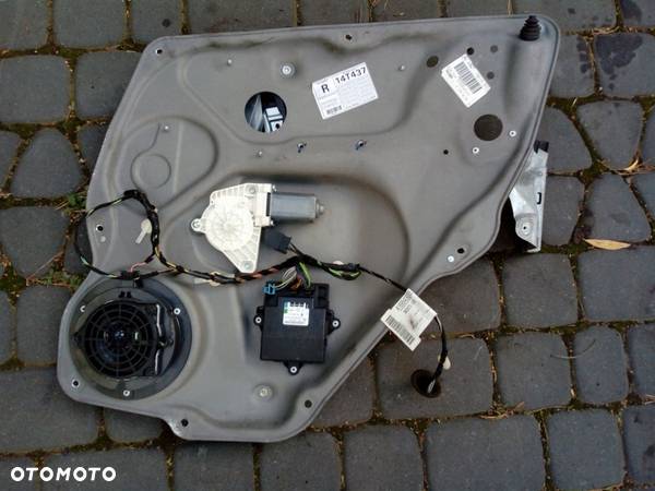 Mercedes W245 mechanizm podnosnik szyby tyl tylny - 3