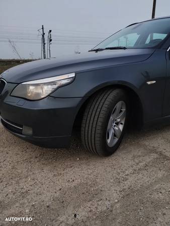 BMW Seria 5 520d Touring - 8