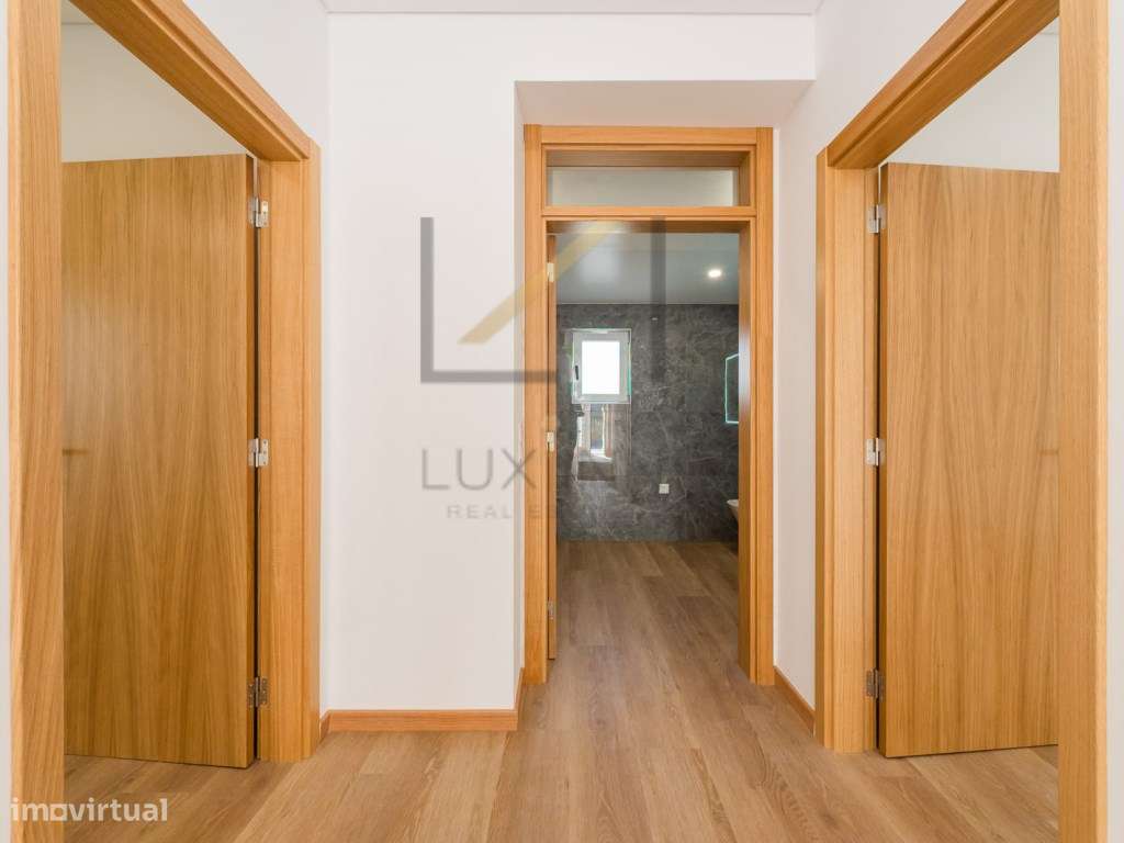 Moradia T5 Recuperada com Piscina, 2 Suítes e Garagem - Lote Isolad...-14