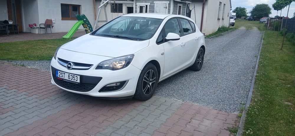 Opel Astra J 1.4 Turbo Active 2013