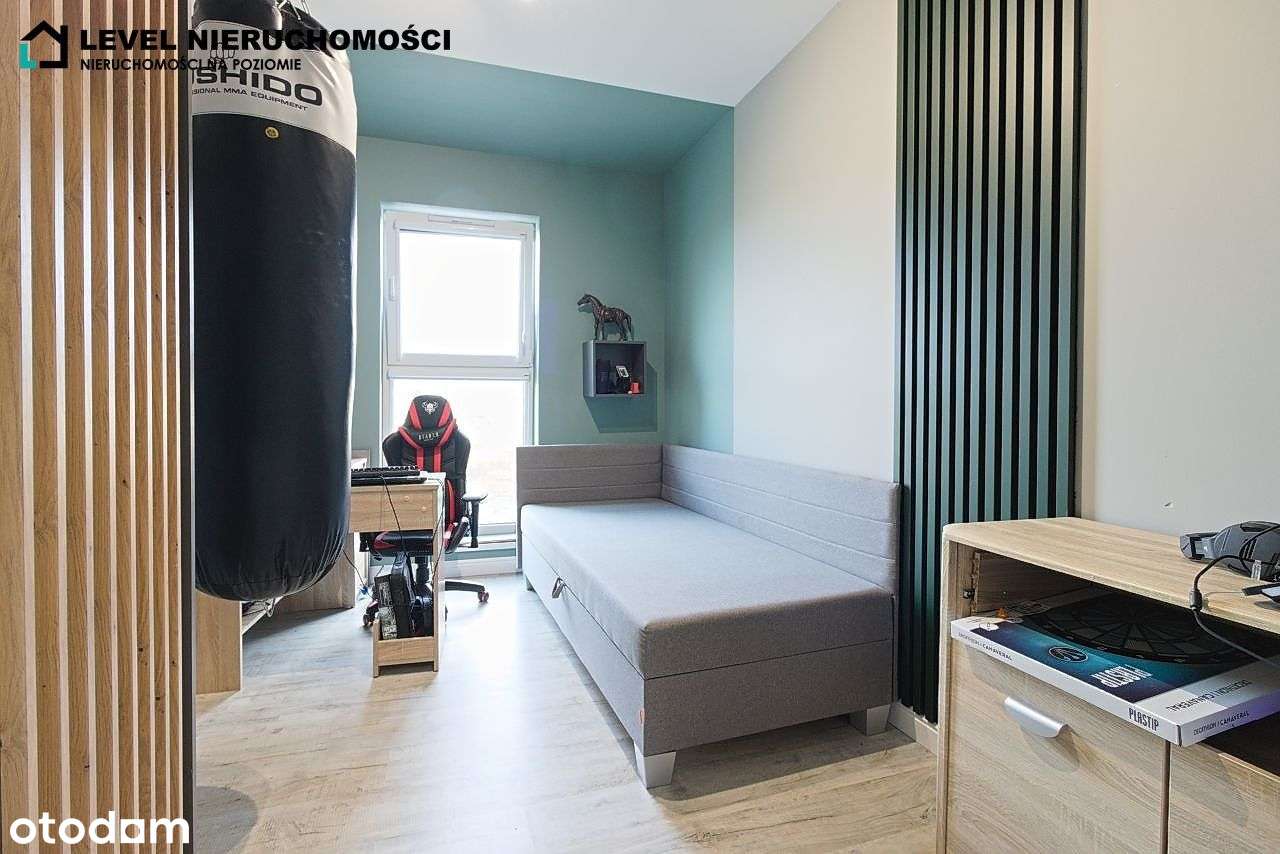 Mieszkanie czteropokojowe z tarasem-12