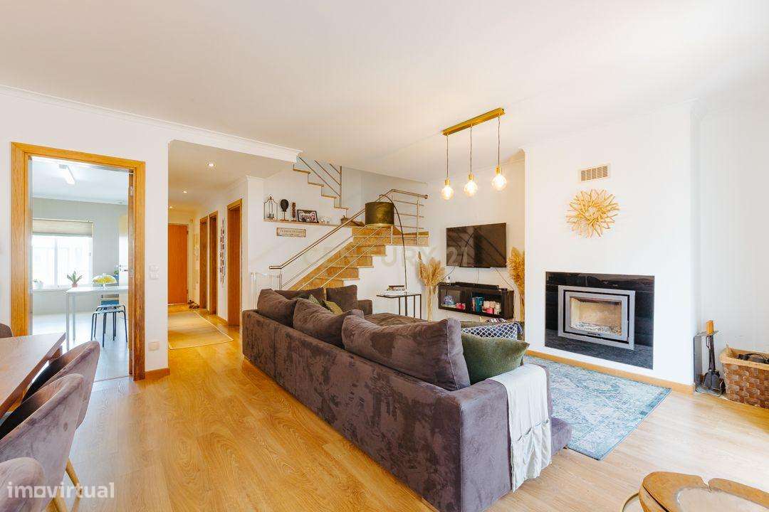 Moradia T3+1 a 25 Minutos de Lisboa - Grande imagem: 3/43