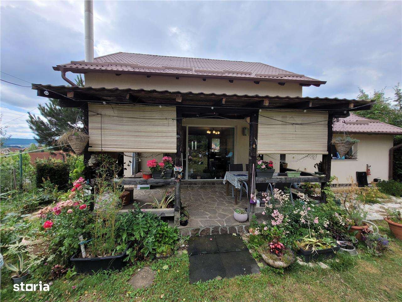 Casa 4 camere , Livezeni , Orizont , 10 ari teren - Imagine principală: 3/15