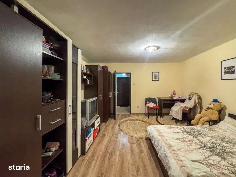 250Euro! Garsoniera in Tatarasi la A , parter inalt - Imagine principală: 5/6