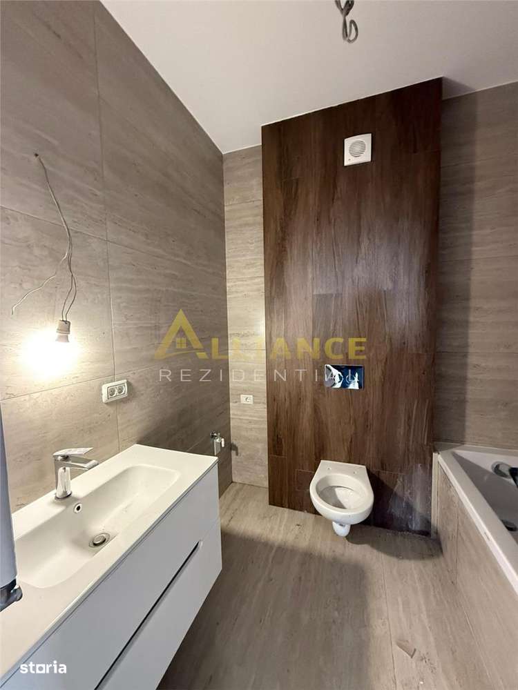 3 Camere gata de mutare, Grand Arena-3