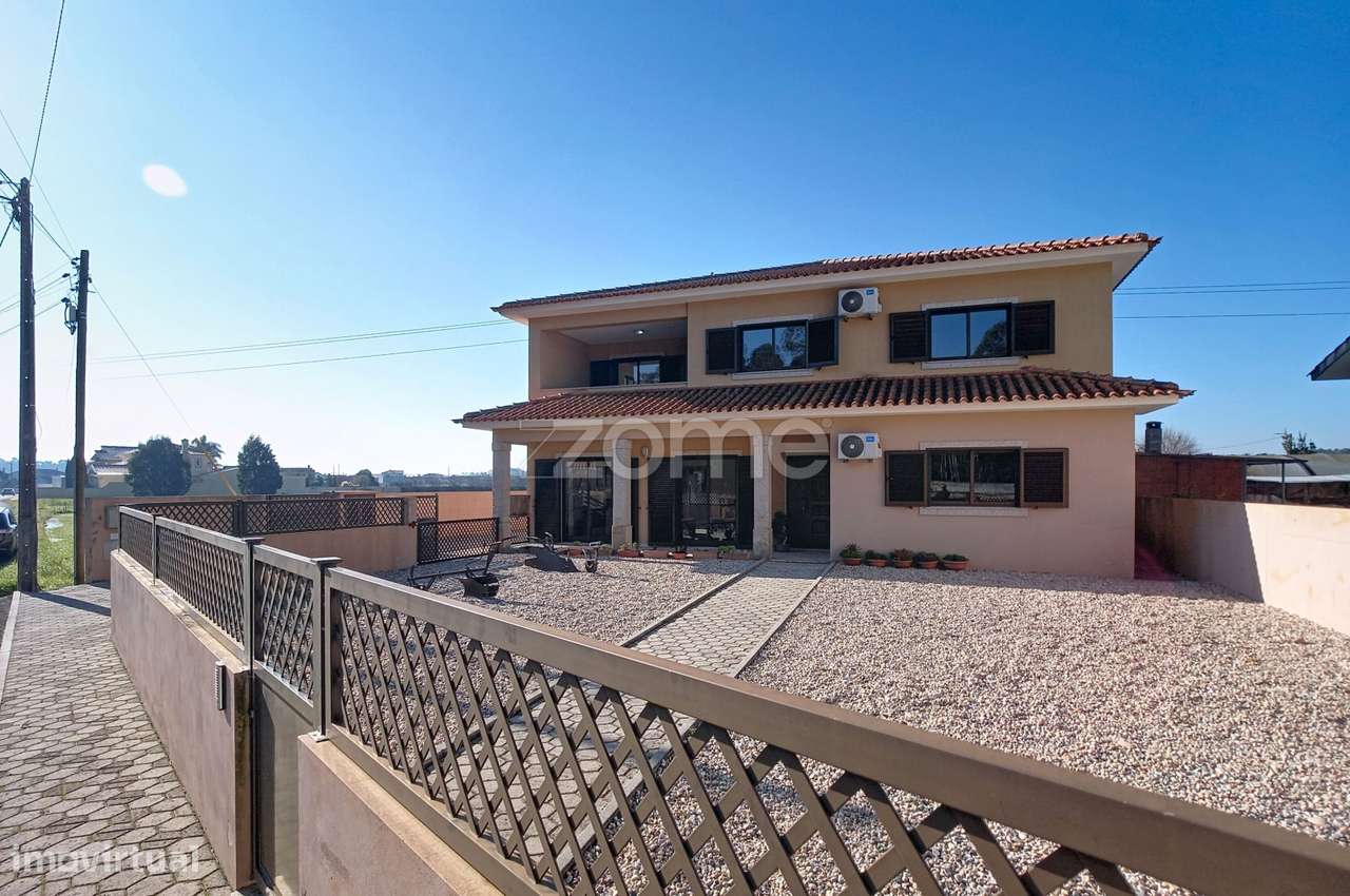 Excelente Moradia T5 + 1 em Vagos-27