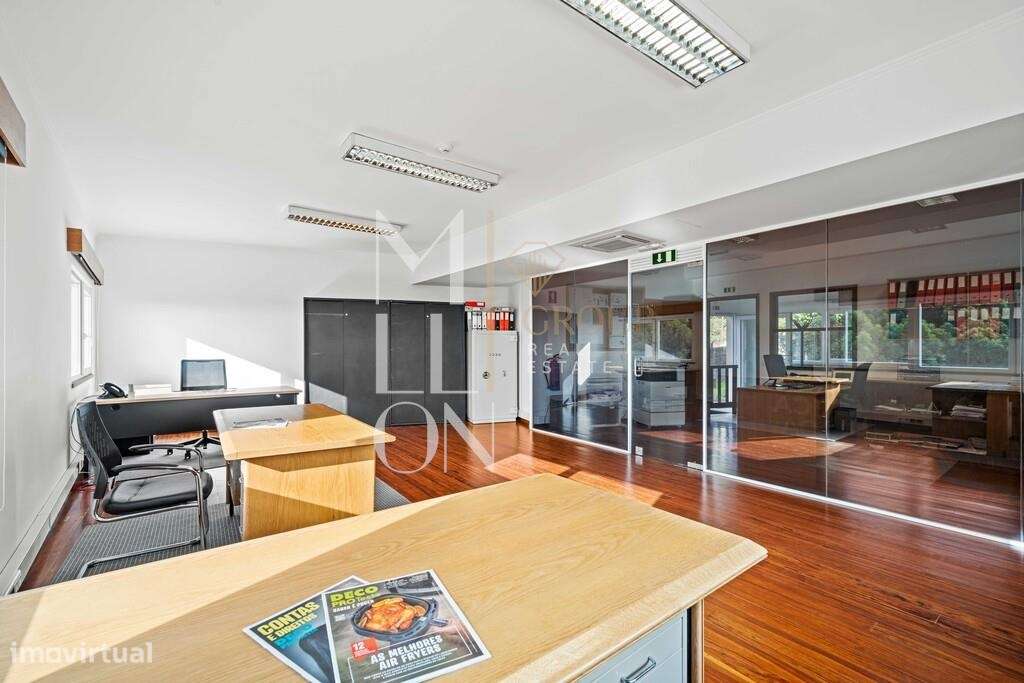 Oportunidade de Investimento Industrial - lote 7.290 m2 com 1.595 m2 d-22