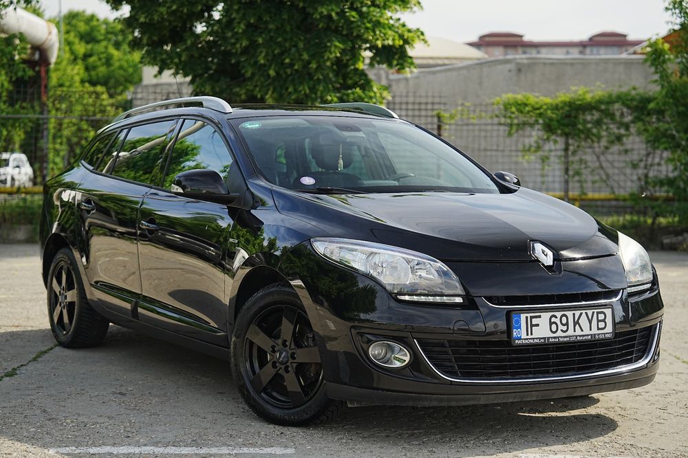 Renault Megane III [2008 - 2016] ENERGY TCe 130 Start & Stop Bose Edition 2013