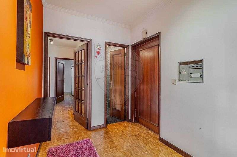 T2+1 Santa Marinha - Grande imagem: 4/11