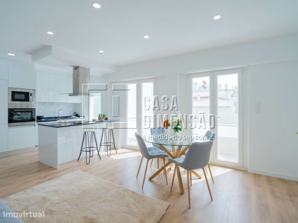 Apartamento T3 em Benfica com arrecadação, Totalmente Mobilado e Pr...-4
