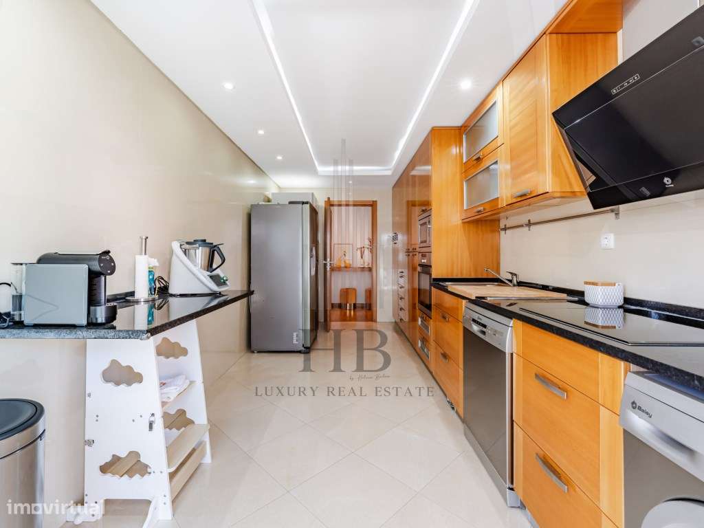 Apartamento T4 nos Terraços do Marquês c/ Garagem | Oeiras-5