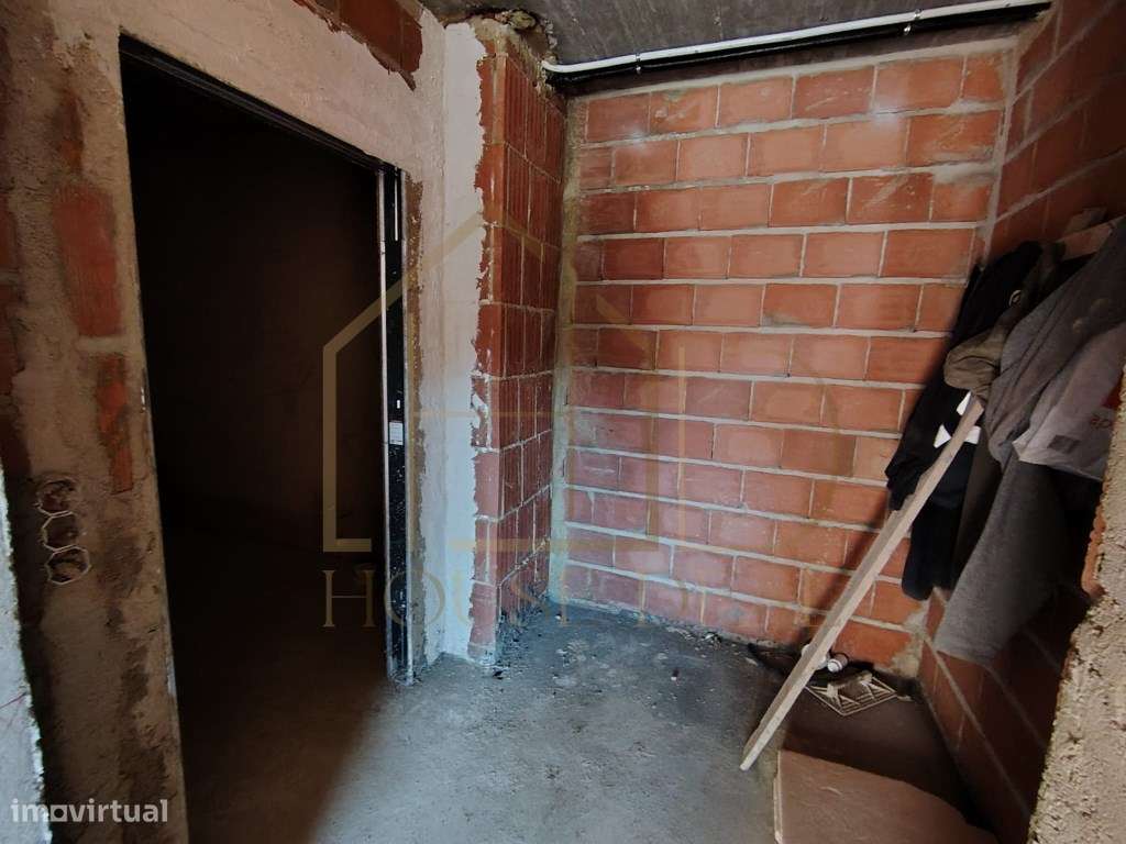 MAGNÍFICO Apartamento T2. Montijo-12