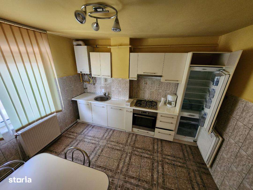De vanzare Apartament 2 camere, Loc. Cugir. - Imagine principală: 3/11
