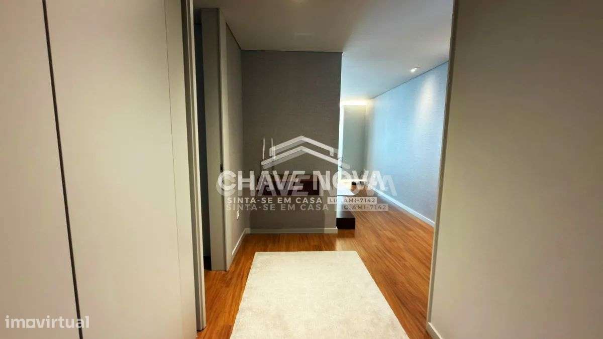 PS - Moradia em Banda V5 , situada em Valadares, V.N.G 800m das Praias - Grande imagem: 4/43