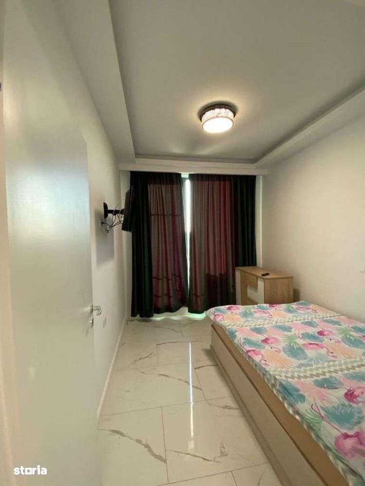 3 camere cu vedere frontală la mare mobilat lux-8