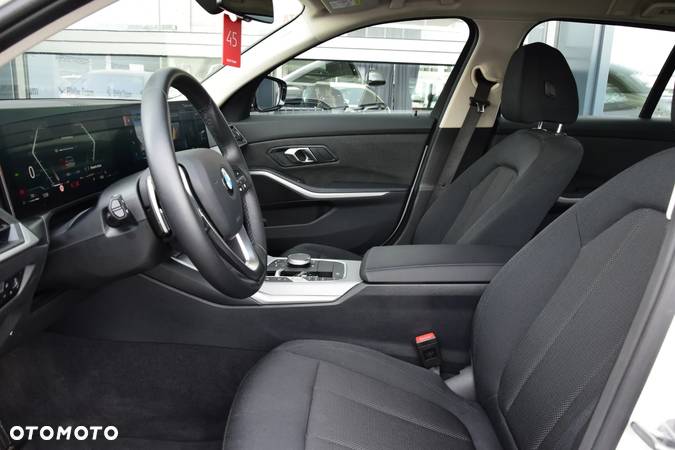 BMW Seria 3 318i Advantage - 19