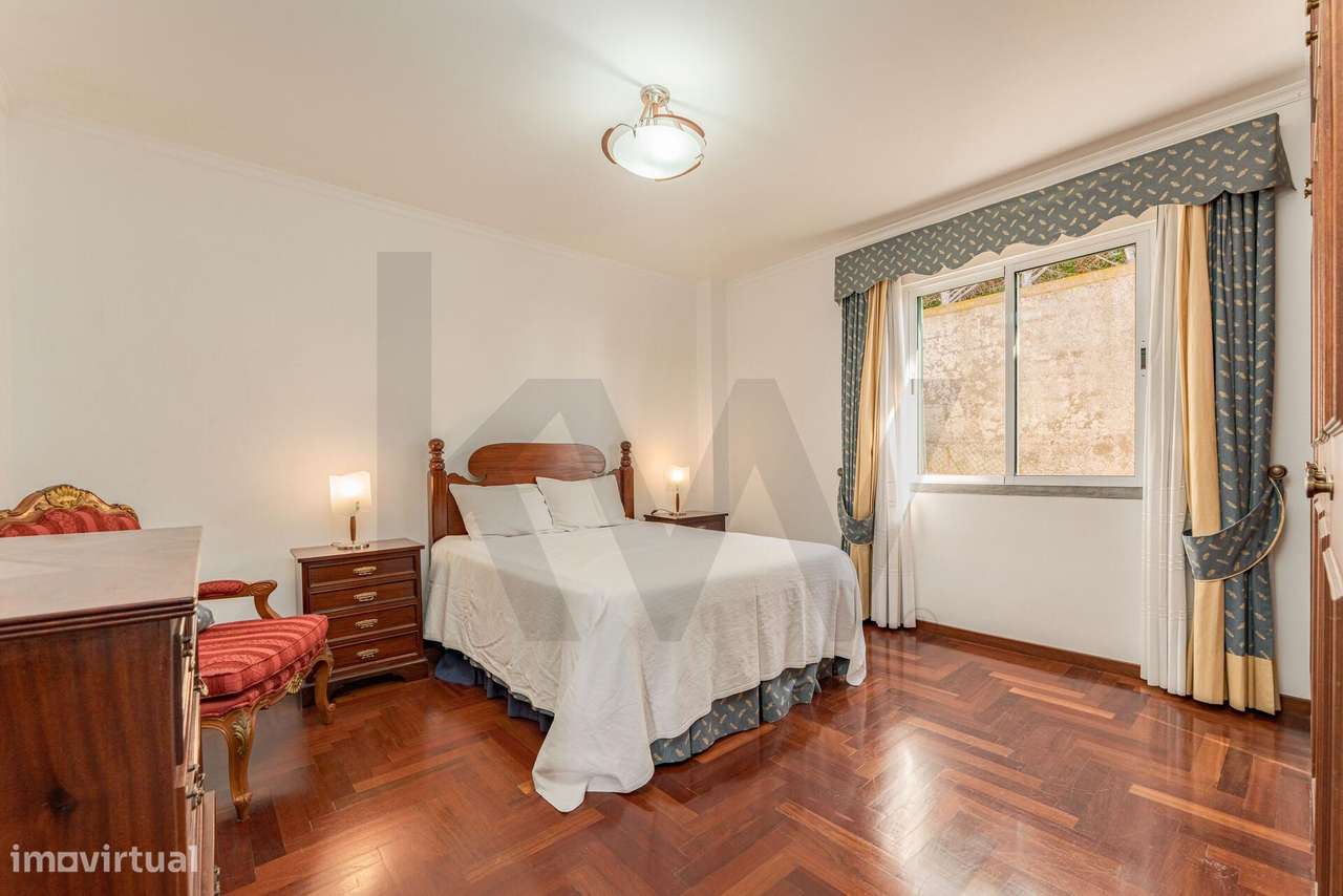 Moradia T4 em São Martinho-34