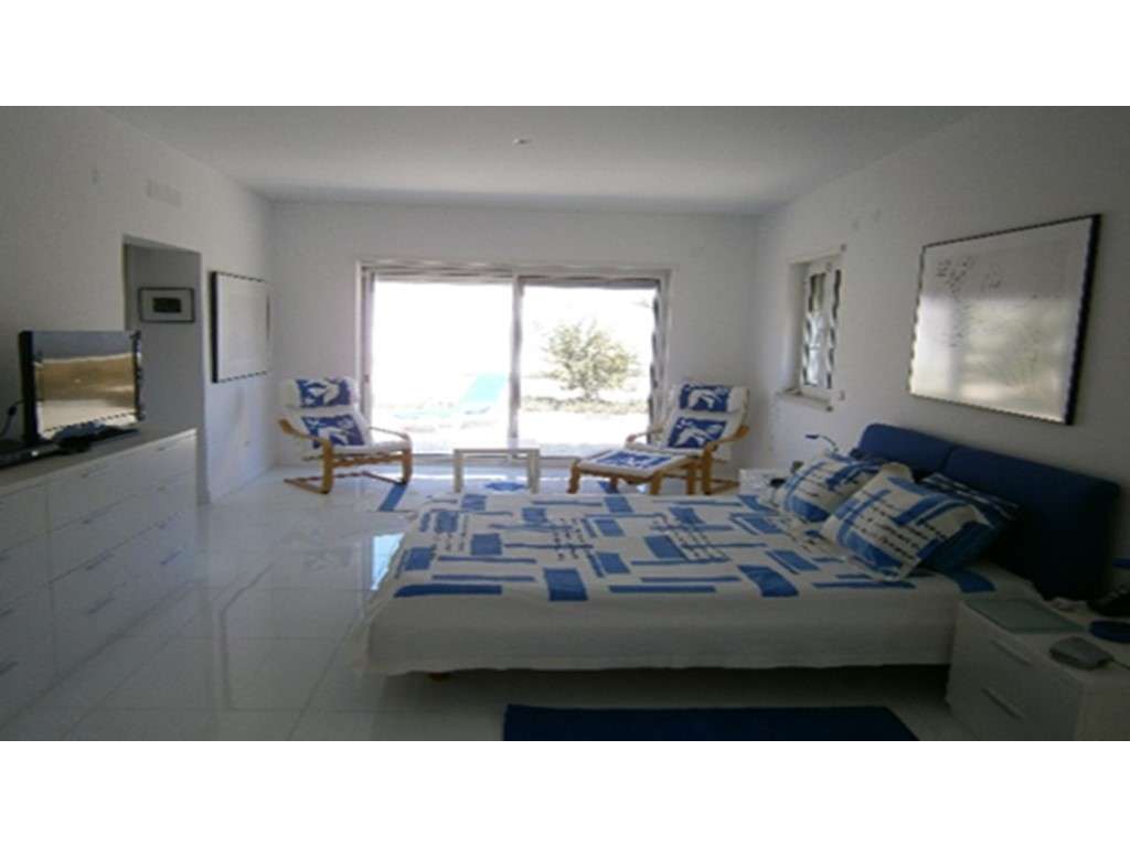 MORADIA (638 m2), Anexo (152 m2)-44