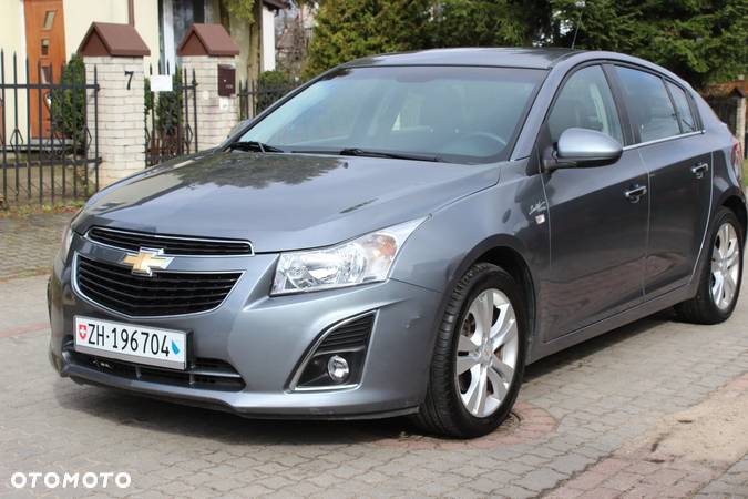 Chevrolet Cruze 1.7 D LT+ Premium - 3