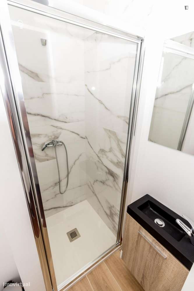 Quarto - localizado em Póvoa de Varzim Porto - Grande imagem: 5/7