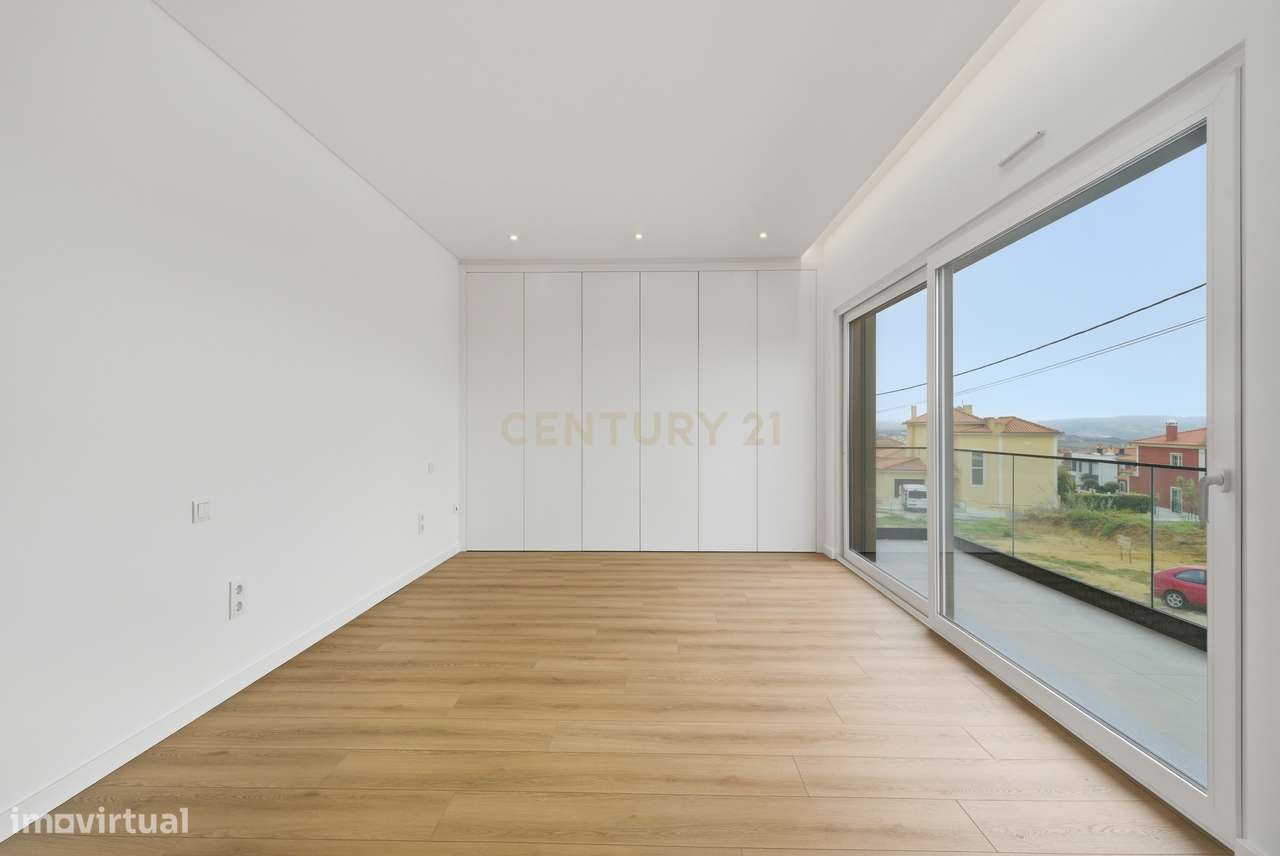 Luxuosa Moradia T4 com Vista Mar em Silveira, Torres Vedras-15