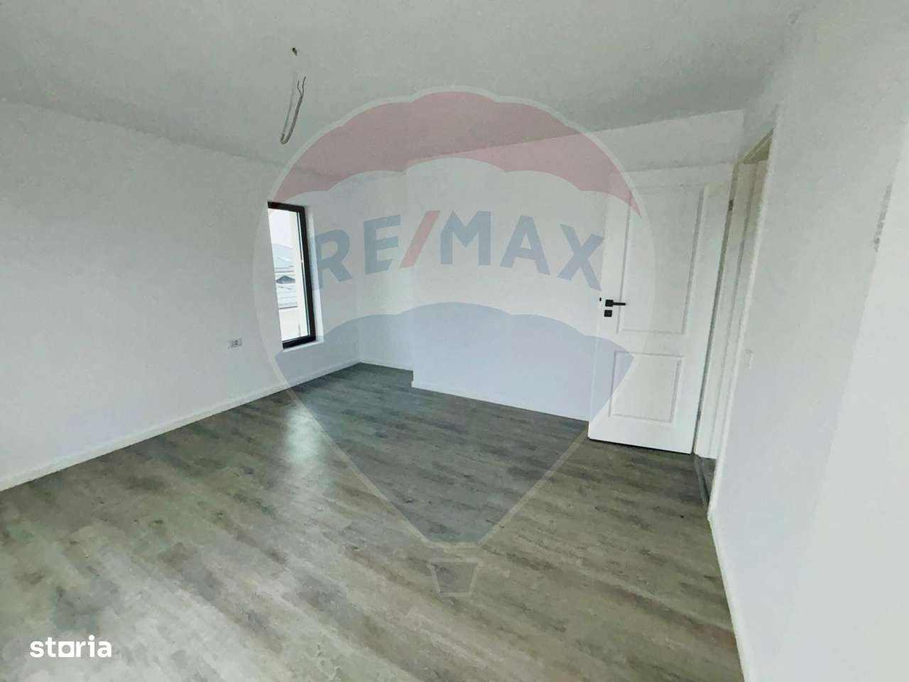 Buftea - Vilă nouă cu 5 camere, 3 băi, 141 mp utili, finisaje premium-14