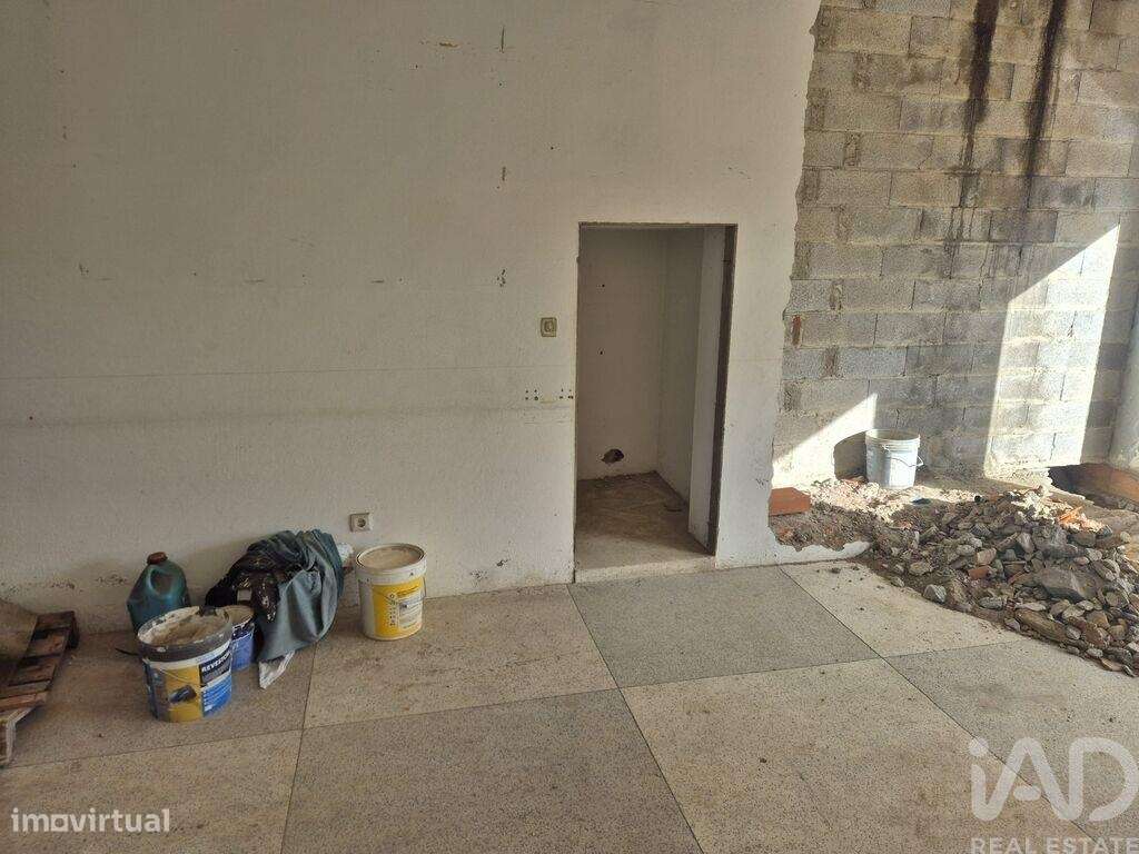 Loja / Estabelecimento Comercial T2 em Bougado (São Martinho e Santiag - Grande imagem: 2/12