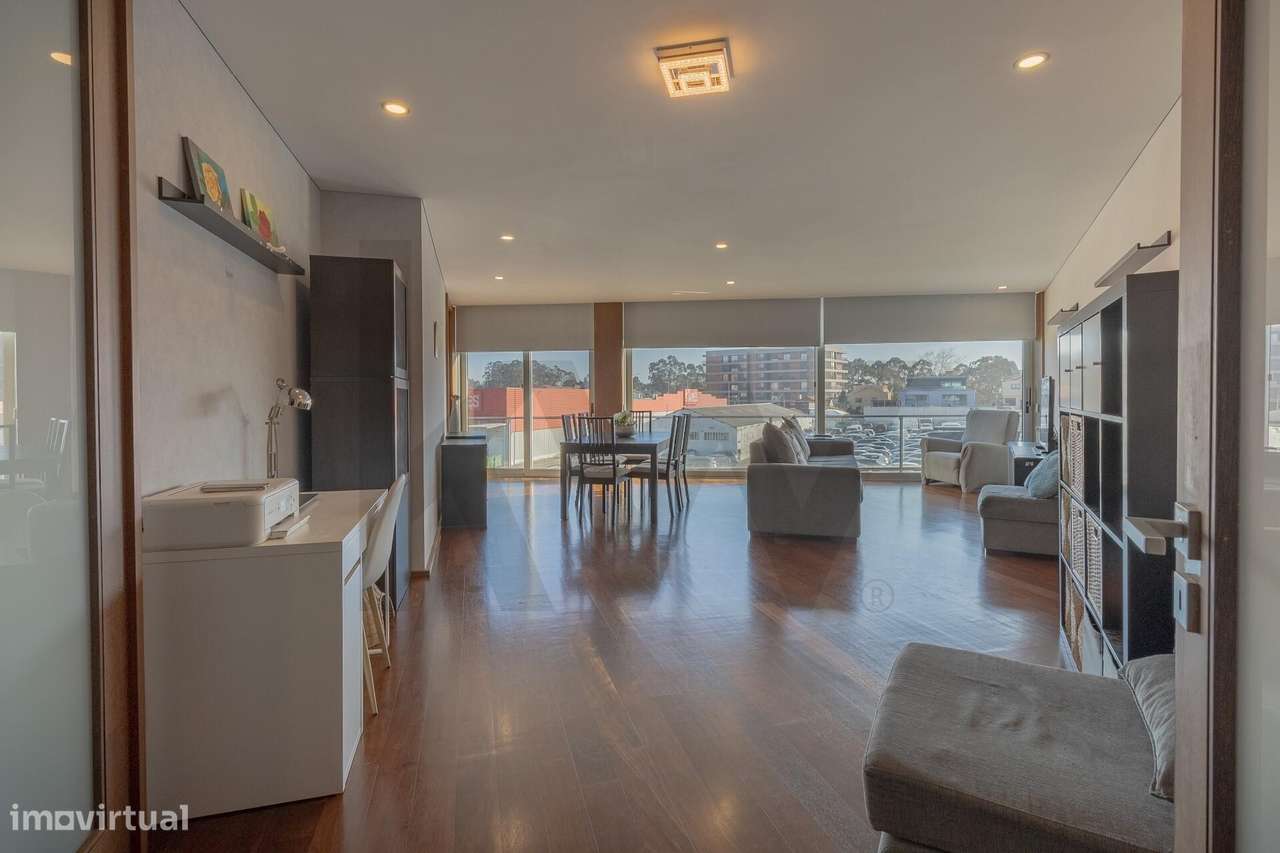 Apartamento T3 Com Garagem BOX e Varandas em Santa Marinha, Vila Nova - Grande imagem: 4/36