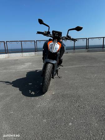 KTM 390 Duke - 1