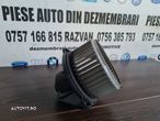 Aeroterma Bord Ventilator Habitaclu Land Rover Range Rover Sport L320 Discovery 3/4 Volan Stanga Testata Dezmembrez Range Rover Sport L320 2.7 Tdv6 Motor 276DT - Dezmembrari Arad - 4