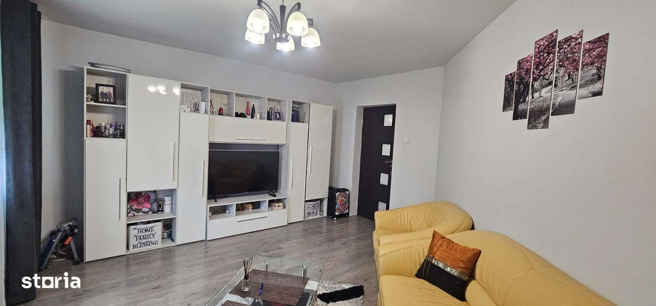 Vand apartament 3 camere,confort 1, decomandat, Str.Siretului-2