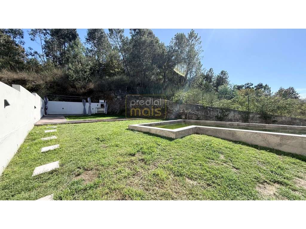 MORADIA T3 C/ NOVA - À ENTRADA DA CIDADE - Grande imagem: 5/30